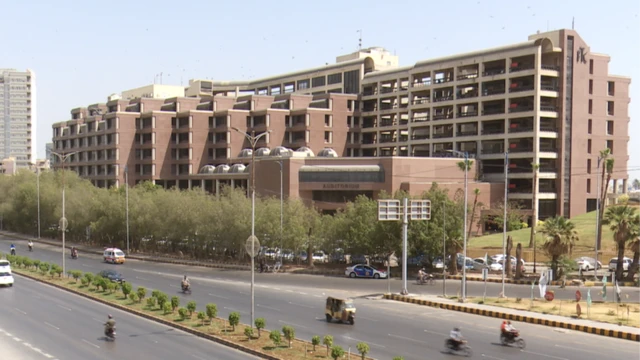 یاسمین لاری، پاکستان، تعمیرات، ماحولیات، ماحول دوست، سندھ، ٹھٹھہ، کراچی، ایف ٹی سی،