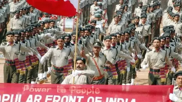 پی ایف آئی کا مارچ