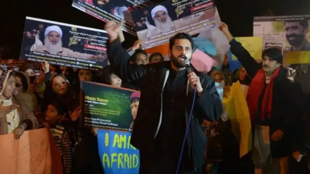 ر