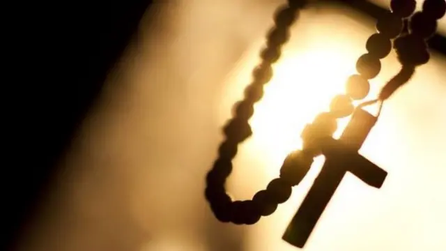 Porno film: Rus bekasi va qul yalagan