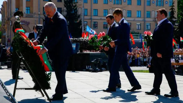 Лукашенко с сыновьями