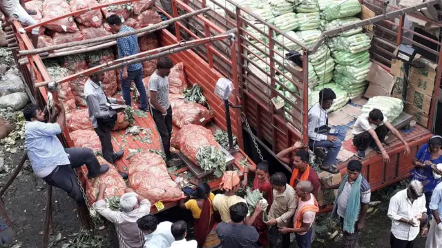 વેજિટેબલ માર્કેટ