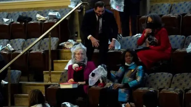 Di dalam Gedung Capitol