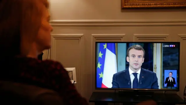 Macron, Sarı Yelekliler hareketine seslendi
