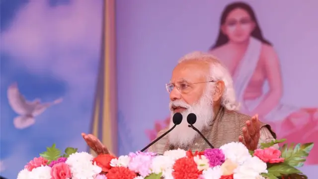 नरेंद्र मोदी