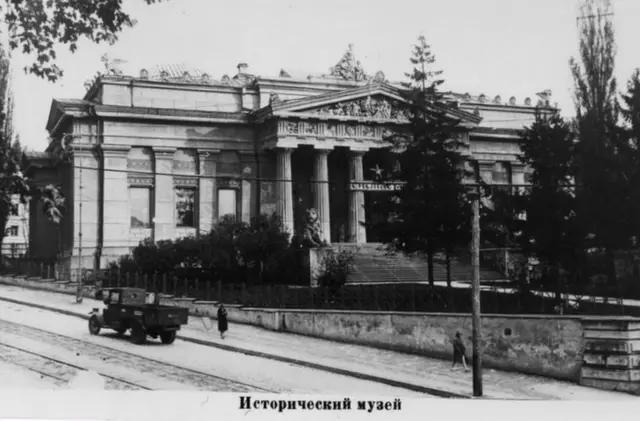 Всеукраинский исторический музей им. Тараса Шевченко, 1927 год