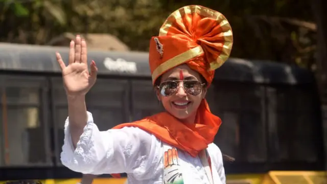 उर्मिला मातोंडकर