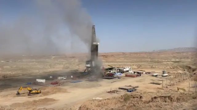 Бурғулаш ишлари вақти олтингугурт гази чиқиб кетган