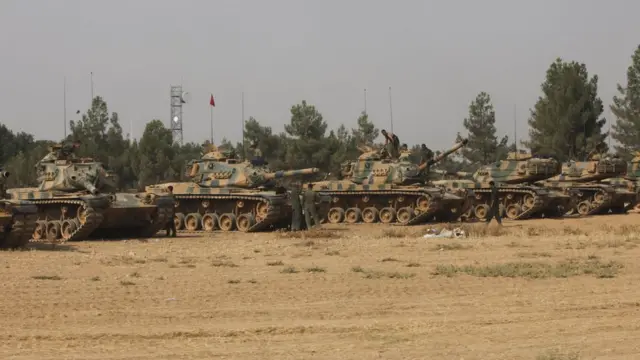 Suriye sınırındaki Türk tankları
