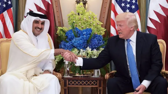 Президент США Дональд Трамп и эмир Катара Тамим аль Тани.