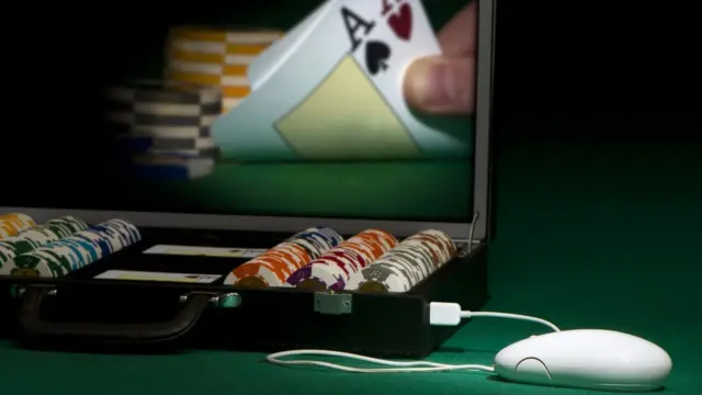 Apuestas por computadora.