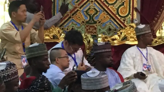 Hotunan nadin Mike Zhang