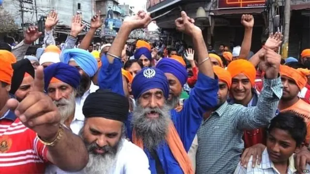 ਗੁਰੂ ਗ੍ਰੰਥ ਸਾਹਿਬ ਦੀ ਬੇਅਦਬੀ ਮਗਰੋਂ ਸਿੱਖ ਸੜਕਾਂ 'ਤੇ ਉਤਰ ਆਏ ਸਨ