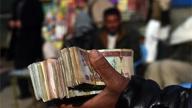 په بسونو، بازارنو او روغتونونو کې کارېدلي نوټونه باید په اوونۍ کې دوه ځله پاک شي