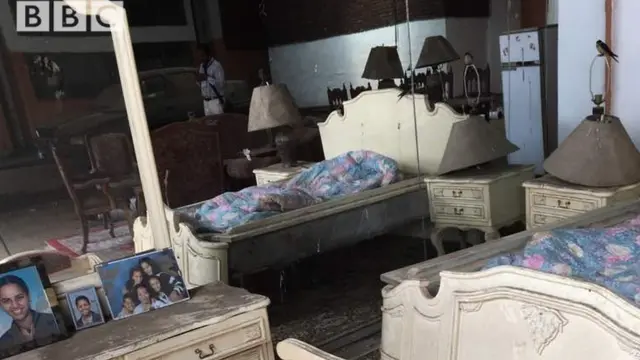 Qolka Jiifka iyo sawirro dad