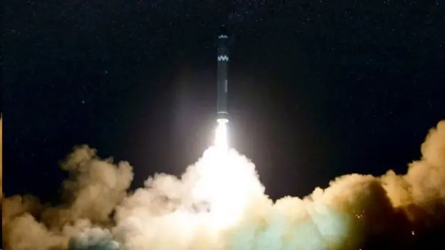 АКШга чейин жете алган Хвасонг-15 ракетасы