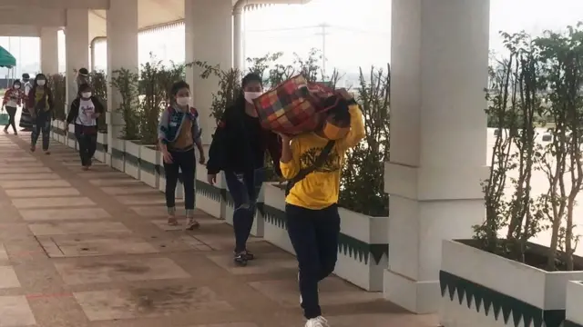 မြဝတီမှာ လူ ၂ ထောင်စာဆံ့တဲ့ ကွာရန်တင်းစင်တာ ၁၀ ခုကို အသင့်ပြင်ထားတယ်လို့ဆို