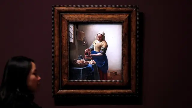 "Zeynepin Görünüşü" Johannes Vermeer-in "Südçü Qız" əsərinə bənzədilir.