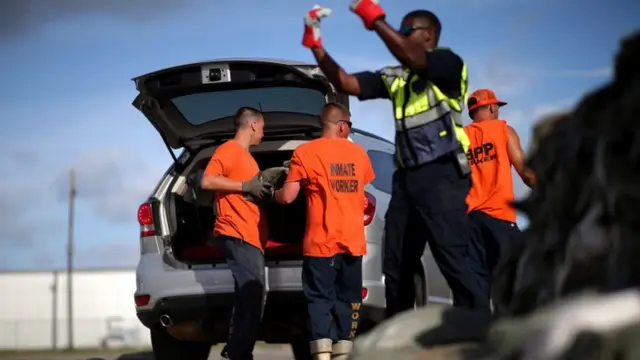 العاصفة باري