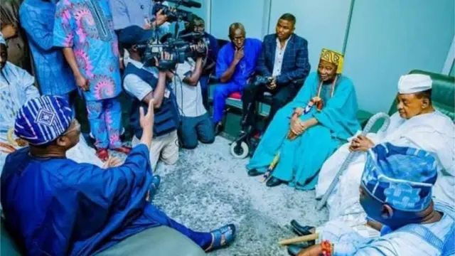 Ajimobi n salaye ọrọ fun Alaafin laarin ọpọ ero