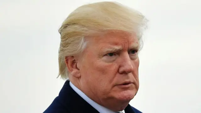 डोनल्ड ट्रंप