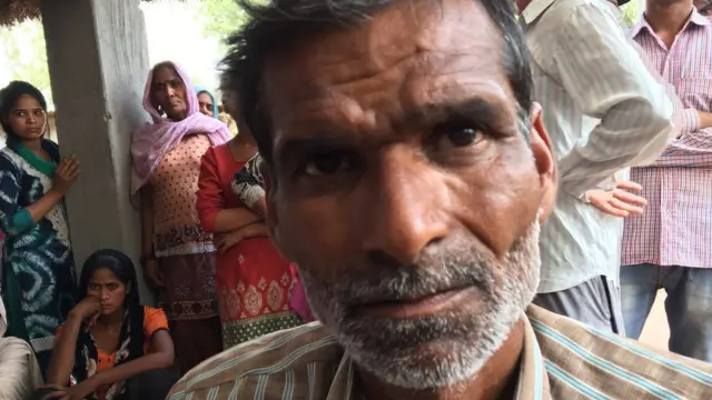 मृतक आशीष के पिता