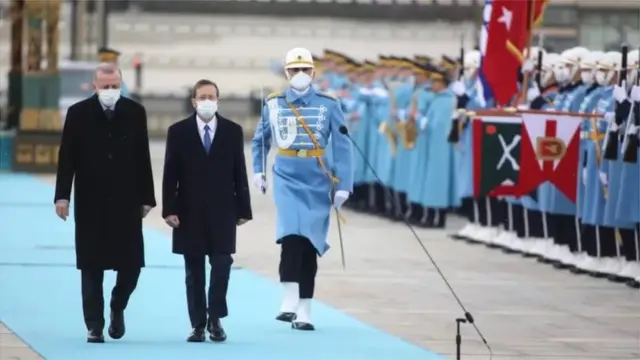 طیب رجب اور ہیرزوگ