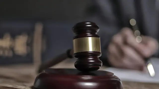 உச்ச நீதிமன்றம்