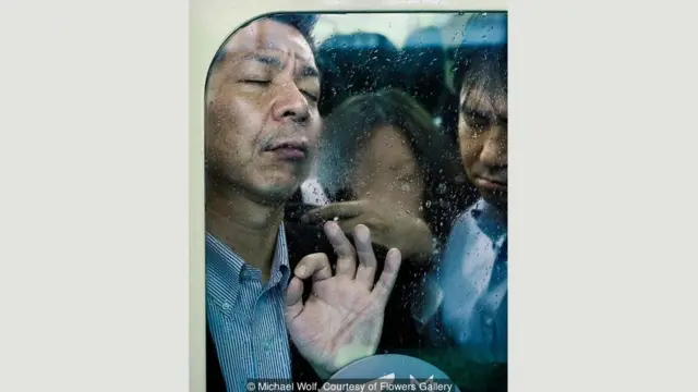 Pasajero en el metro de Tokio