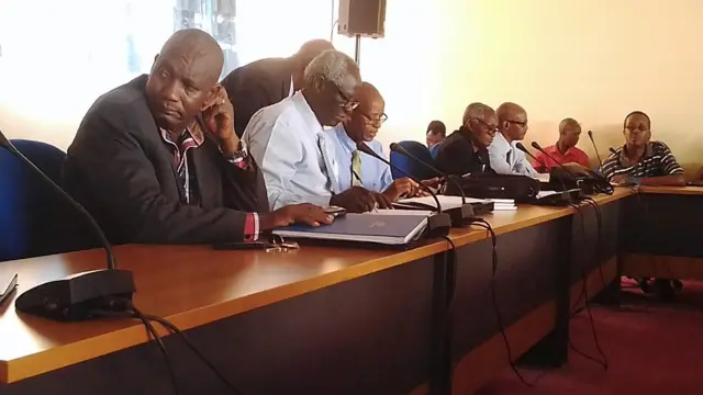 Inama yabonetsemwo ibibazo vyinshi kurusha inyishu