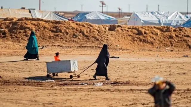 Ал-Хол лагери