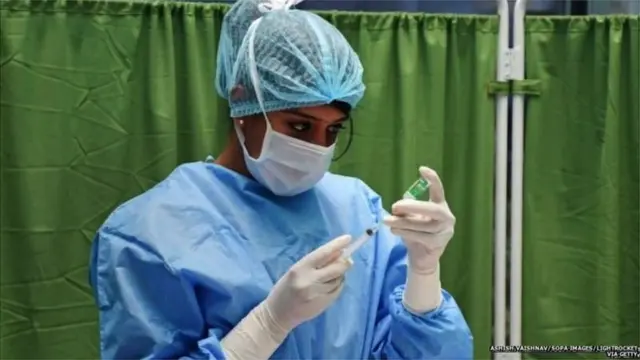 ઑક્સફર્ડ-એસ્ટ્રાઝેનેકાની રસી