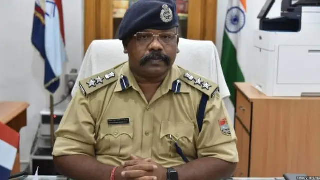 પોલીસ અધિકારી