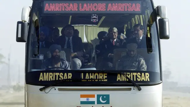 लाहौर अमृतसर बस सेवा