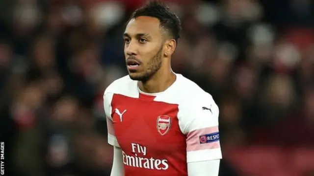 Aubameyang (en photo) et Mohamed Salah sont les meilleurs buteurs de la Premier League.