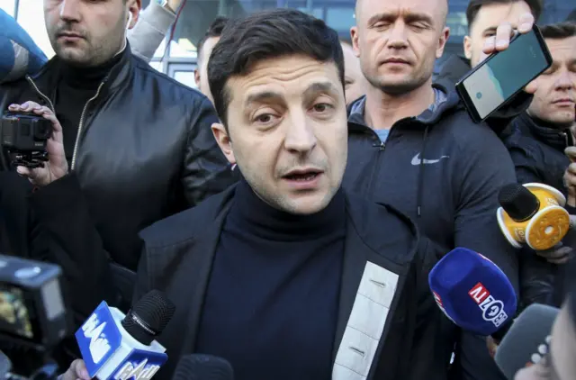 До того, як кандидати здавали аналізи, була прикута увага багатьох журналістів