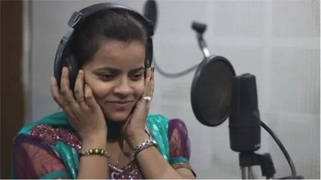 चंदन तिवारी