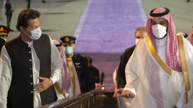 इमरान ख़ान और मोहम्मद बिन सलमान