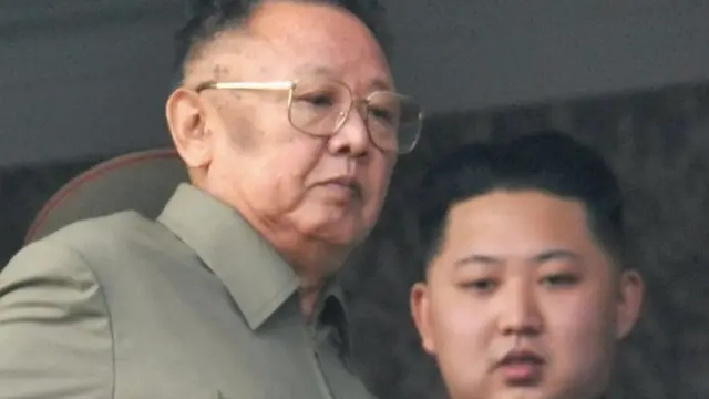 किम जोंग इल और किम जोंग उन