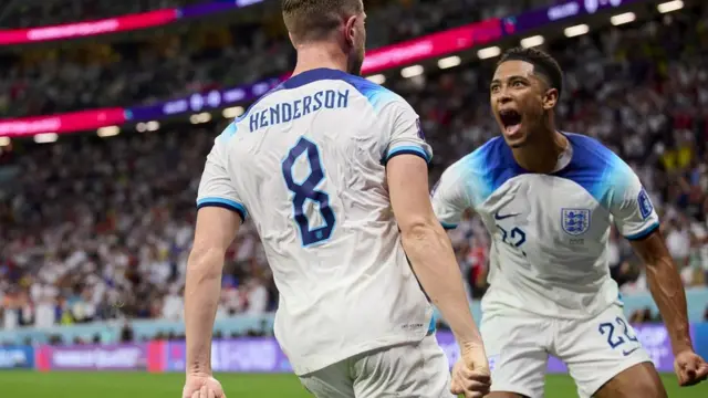 Jordan Henderson dan Jude Bellingham