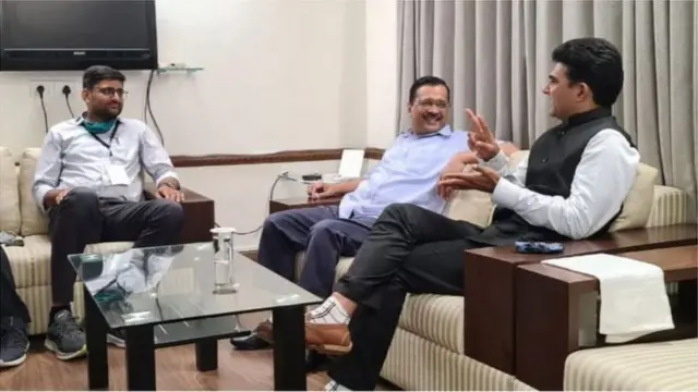 આમ આદમી પાર્ટી વિકલ્પ તરીકે આવી છે મોરચા તરીકે નહીં.