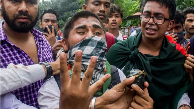 কোটা সংস্কার আন্দোলনের সময় আন্দোলনকারীদের ওপর ককটেল হামলার অভিযোগ উঠেছিল ক্ষমতাসীন দলের ছাত্র সংগঠনটির বিরুদ্ধে