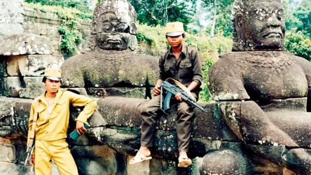 Việt Nam, Campuchia