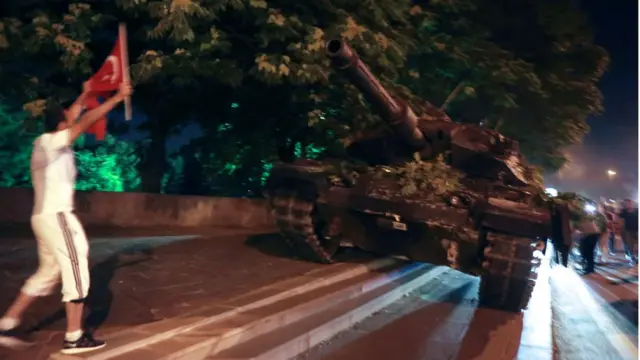 El intento de golpe de estado en Turquía dejó más de 200 muertos.