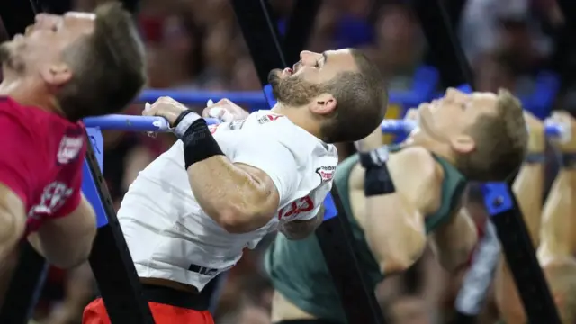 Mat Fraser en acción