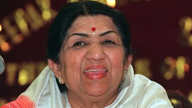 लता मंगेशकर