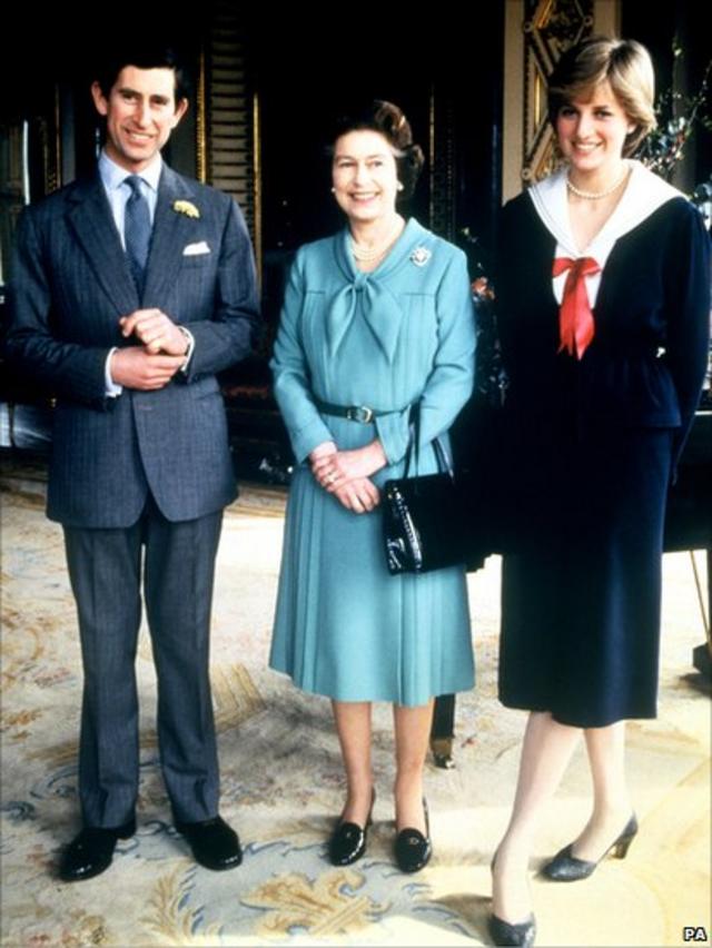 Королева, принц Чарльз и принцесса Диана