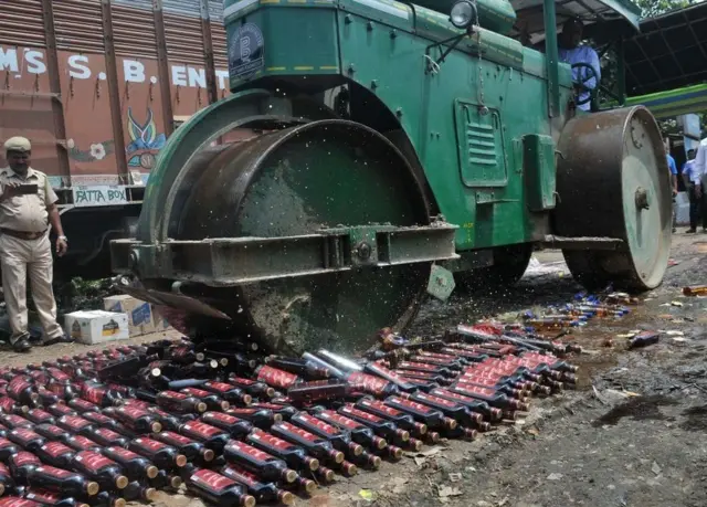 દારૂબંધી