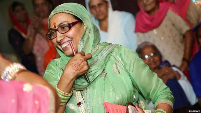 इंद्रावती, महिला डाकिया