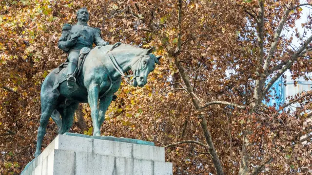 Monumento de Manuel Bulnes en Santiago, Chile.